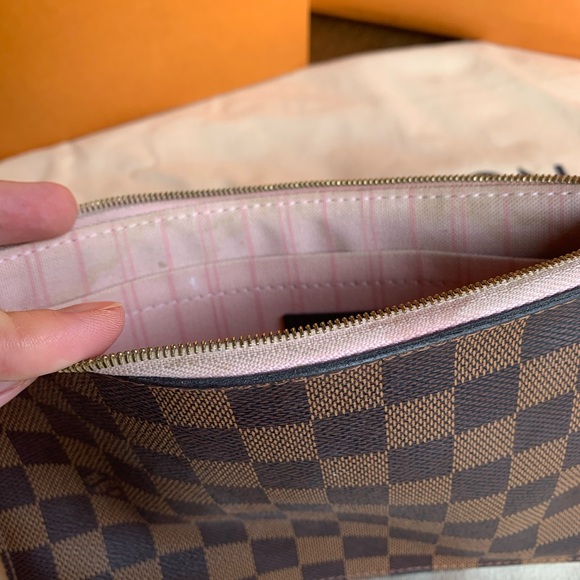 Louis Vuitton Pink Damier Neverfull Handbag with Wallet, box, bag, dust bag. - Picture 4 of 12